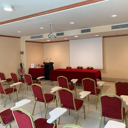 Palace Hotel Legnano-3